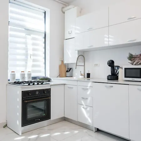 Hotel de apartamente Avner 4*