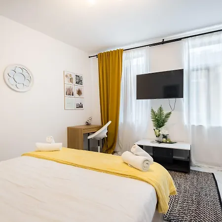 Hotel de apartamente Avner