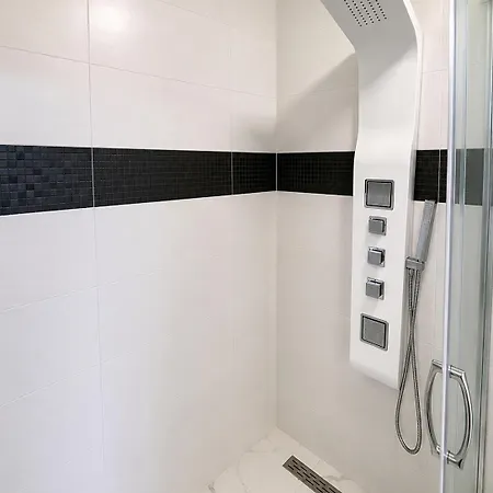 Ξενοδοχείο με διαμερίσματα Afy Stays Boutique Apartments 3*
