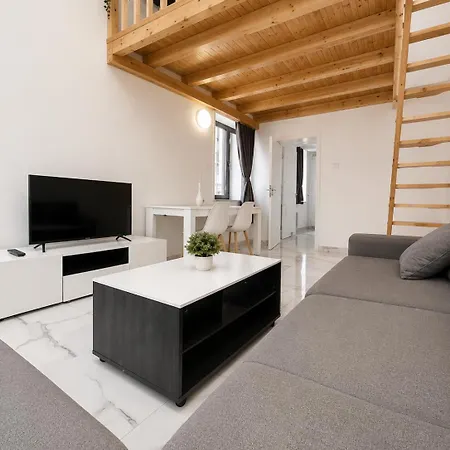 Ξενοδοχείο με διαμερίσματα Afy Stays Boutique Apartments 3*