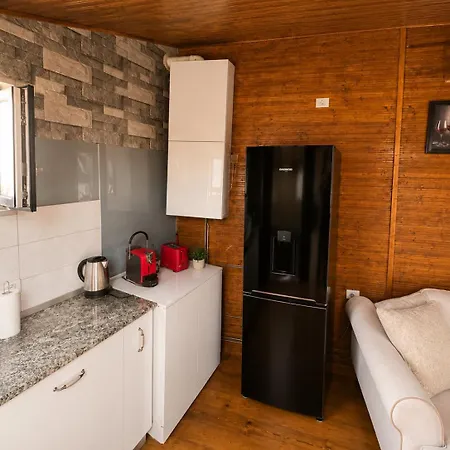 Ξενοδοχείο με διαμερίσματα Afy Stays Boutique Apartments 3*
