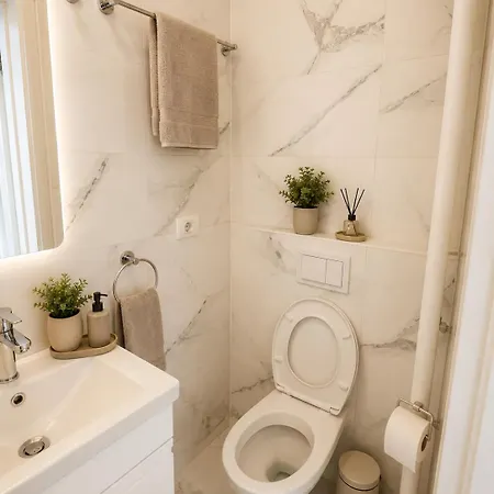 Afy Stays Boutique Apartments 3* Βουκουρέστι