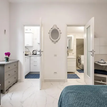 Ξενοδοχείο με διαμερίσματα Afy Stays Boutique Apartments Βουκουρέστι
