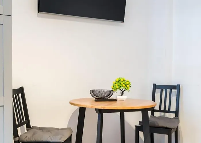 Avner 3* 布加勒斯特