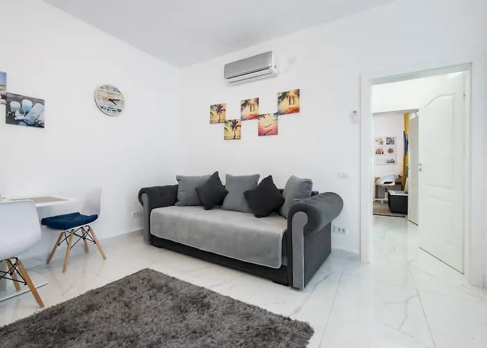 Avner 3* 布加勒斯特