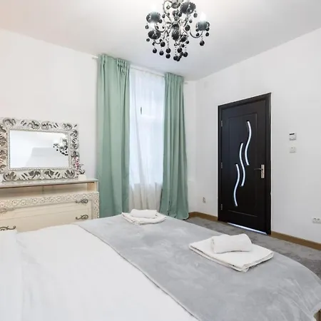 Apartmanhotel Avner 4*