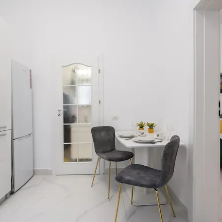 Apart-hotel Avner 3*