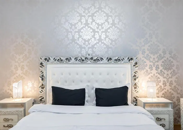 Avner 4* ブカレスト