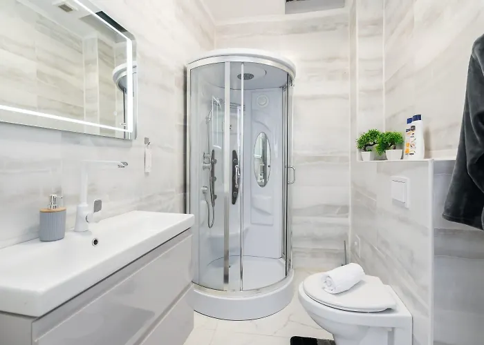 Avner アパートホテル 4*