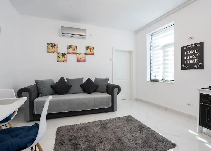 Avner アパートホテル