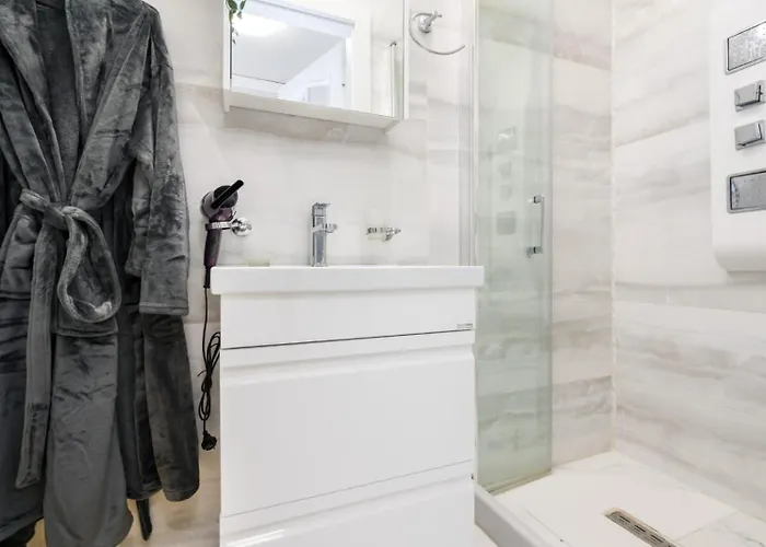 Avner アパートホテル ブカレスト