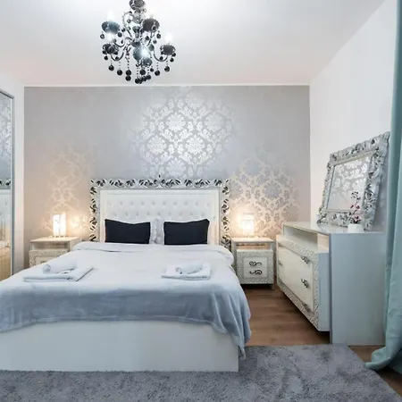 Avner Hotel apartamentowy 4*