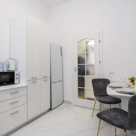 Hotel apartamentowy Avner Bukareszt