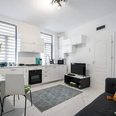 Hotel de apartamente Avner 3*